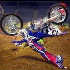 PINiT Everyday in Everyway. Training the fundamentals of Moto, too much mental isn't fun! Mini Motocross 4 Many riders on mini tracks.