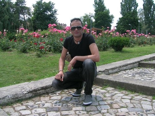 papadreou's profile picture. andros papandreou fb or skype andros.7 intercolleng cy nicosia!!!