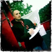 Journaliste freelance, lecteur assidu de polars et auditeur de hip-hop plus que de raison...