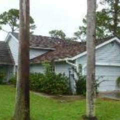 FloridaBrokers is offering 100% Safe and Secure Profitable foreclosure investments in South Florida, USA. Call 954-709-4622 for property sell, purchase, rental.