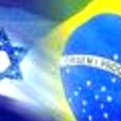 Enquanto algumas pessoas fazem de tudo para se tornarem marcantes... outras agem naturalmente e se tornam inesquecíveis”