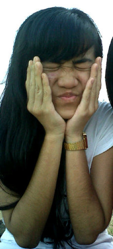hey twitterians , i'm Faizzatul Wahida .. Wawa for short .. 13 y/o .. malaysian .. Kuantanese .. my mukabuku : 
 http://t.co/lUiZj3X7Sz