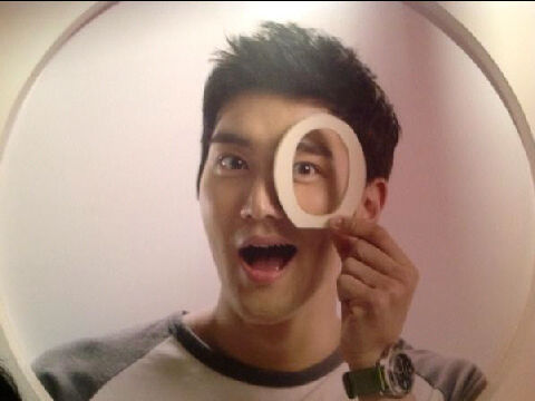 This fanbase is already closed :-) 감사함니다 :-) Thanks for join us :-D