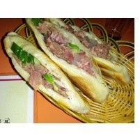 Lvrouhuoshao's profile picture. 即使你变了模样 即使你把我遗忘 你依然是我心爱的姑娘