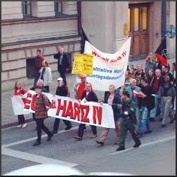 Montagsdemos's profile picture. Seit Sommer 2004 finden bundesweit #Montagsdemos gegen Hartz IV statt. An vielen Orten wird heute noch protestiert - gg. #Sanktionen, #Armut, Zwangsarbeit