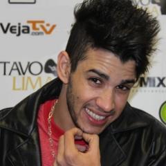 Meeu Gaaatinho assaanhadoo ♡ ❤ vc é o brilho dos meus olhos;sorriso de meus lábios,a razão da minha vida @Gusttavo_Lima meeu bebê∞ზ Teamoooo dmz Principee ♥℘.s.