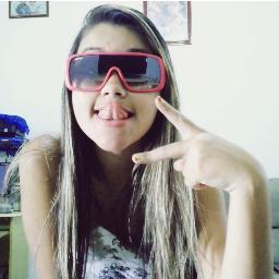 eu amo vocês tipo muito mesmo minha siis:@_Juinsz minha Morena:@bye_fer, minha gatita @_caahps, Reeh gordinha & minha Jée Branquela ♥