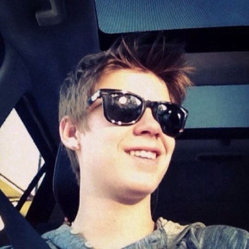 Colin Ford (@colinfordactor) is perf, ok?