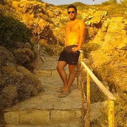 nikoslampis's profile picture. 