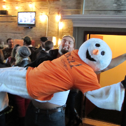 Lover of beer, babes, and the Burgh. Cool. Legally obligated to give a shout-out to @BurghLife