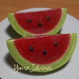 Jabones Decorativos de uso diario elaborados artesanalmente y recordatorios en cualquier clase de evento. jabonesyuma@gmail.com