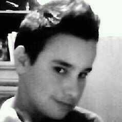 hola chicos i chicas me yamo emilio  soi gamer i tengo una cuenta en you tube blancomatallin seguirme sí queréis:)