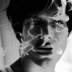 liveonedayat's profile picture. 