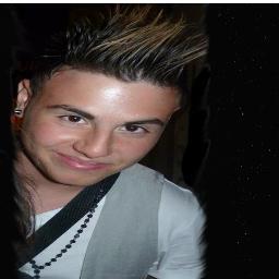 iStoleYoCrayonz's profile picture. 