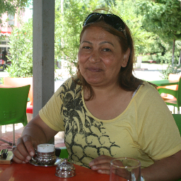 decelebi's profile picture. 