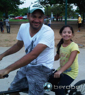Soy rocker, padre, amigo y amo a Dios.. Cambiando a diario..