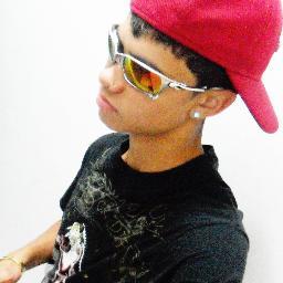 Invejoso Podee Olhaar, Olhar não arranca pedaçooo ♫♪. Elaas penso que era #Mirageem, Too akii mesmo. (SOLTEIRO)