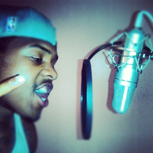 Im a young rapper wit big plan and dreams.. Imma make it to the top soon