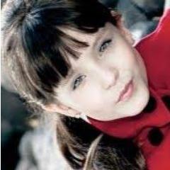 Fã clube dedicado a minha diva (larimanoela) te amo demais.As pessoas te amam pelo que você é e te odeiam pelo mesmo motivo te indico e te sigo de volta.