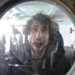 javinefo's profile picture. Si eres uno más, serás uno menos...