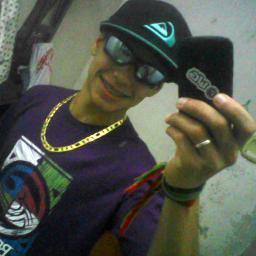 Namoro com  @suuh__viana ,  segue quee  euu  sigo de  #_VoltÁ  ..
