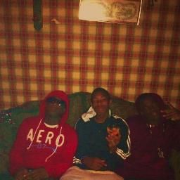 WeAreCash_Crew's profile picture. #WeAre_Cashcreww @ImPoppinHoe @KoolOnDaLow @OohWee Email: Cfekilla11@yahoo.com