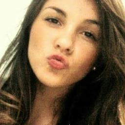 paollasmithh's profile picture. “Quem gosta, gosta. Sem complicações. Sem armações e armaduras.”