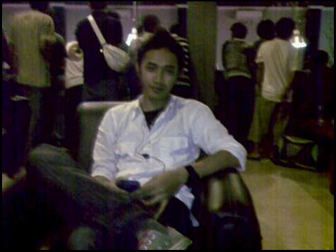 revino_adjie's profile picture. drag bike is my life n rock n roll...