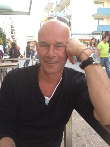 Mediaman, sportfanaat, trotse vader en levensgenieter