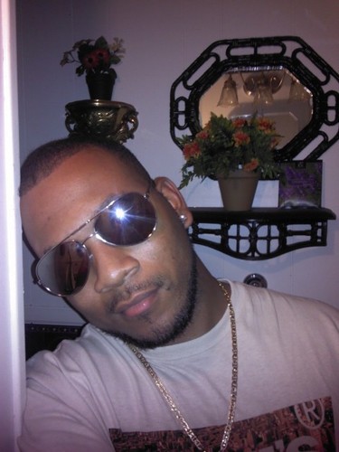 CarlosMaybin's profile picture. 