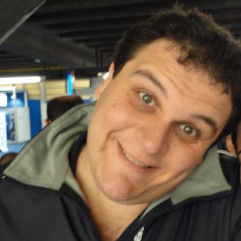 Ingegnere informatico, amante della tecnologia e dei viaggi, il GOOD.....!!!