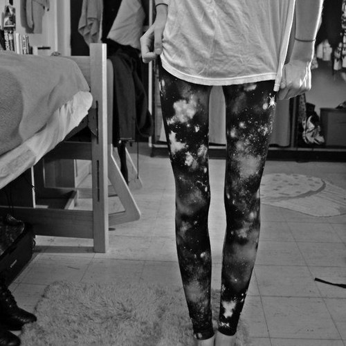 5'4'' CW: 112 UGW: 100 Thinspo. Thigh gaps. Broken. Kik: SkinnyLoveXoXo