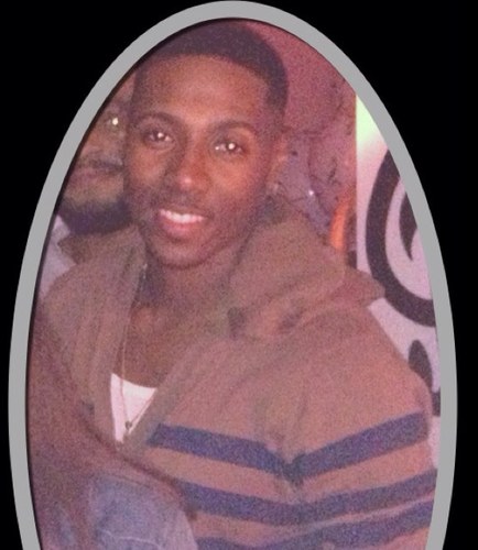 Bosstown10's profile picture. i bagged a bitch got $2500 from her in 2 years and i aint touched her yet rolls dice jus call me goldie bitches