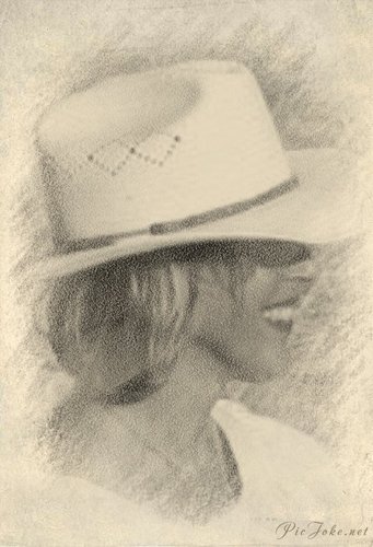 AlaineColors's profile picture. 