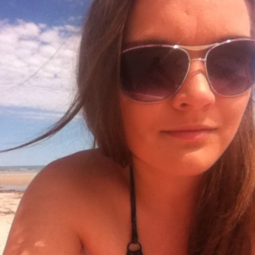 crystalGowland's profile picture. 