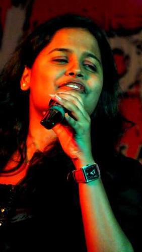 Constant Learner! Senior Copywriter and Inspired trainer at Reimagine Branding. Passionate Singer!!!