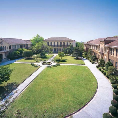 kcbungaku2012's profile picture. 12/1(SAT)に文学部学生主催の講演会が開かれます！
準備の様子など随時あげていきますので
興味のある方はフォローお願いします！！