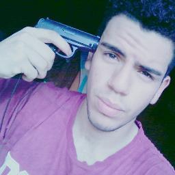 Tem momentos na vida que precisamos nos despedir. Seja de alguém, seja de algum lugar ou de coisas que não se encaixam mais em nossas vidas.