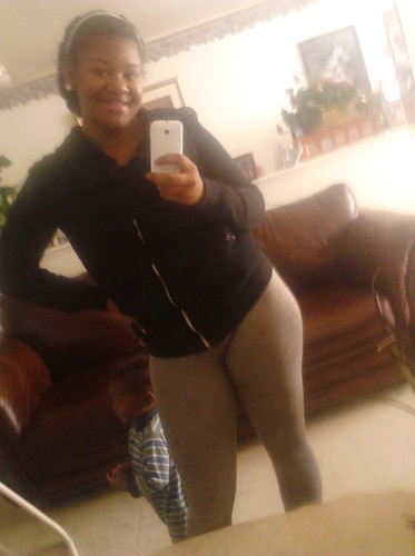 pretti bomb, pretti smart, pretti chillz, great mom, my boy jay$$ is my whole world
;-) thanx!
i follow back.
#Amustfollow
