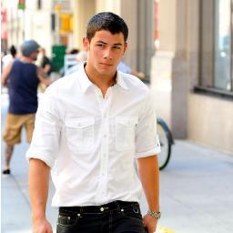 @xNickJJonas__ 's back up account.