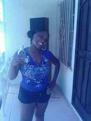 iMa abt my Money.. I like too enjoy myself and laugh watch sports and meet ppl like i..