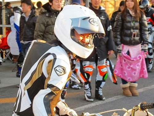 yuzi43's profile picture. バイク好きのおじさんですが、それとは無関係な超私的なことばかりつぶやくかと思いますので、あまり気に留めないでください(^^ゞ
