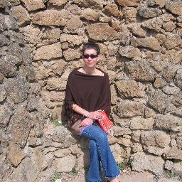 Sabbatical loving, cocktail drinking, wannabe interior designer whose opinionated about life, culture and the arts.