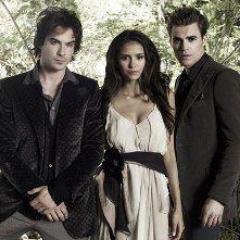 im crazy about vampires and im a somerholic and i love tvd,twilight,gossip girl,supernatural....