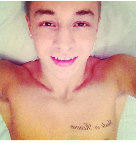 19, Portuguese baby ;) like one direction (not gay) this is my new account, follow me beautiful girls x