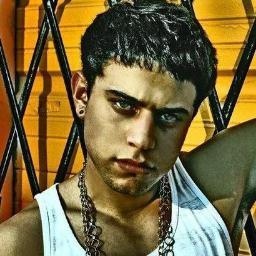 Nightlife photographer based in Miami ♛  Instagram- JUICYCRITICS