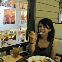 Defanie Arianti (@def_tunes) 's Twitter Profile