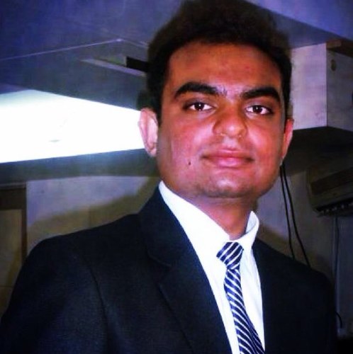 Love, Happiness and Music is all i need......Money and Fame is a Secondary things......Keep Smiling.......☺
