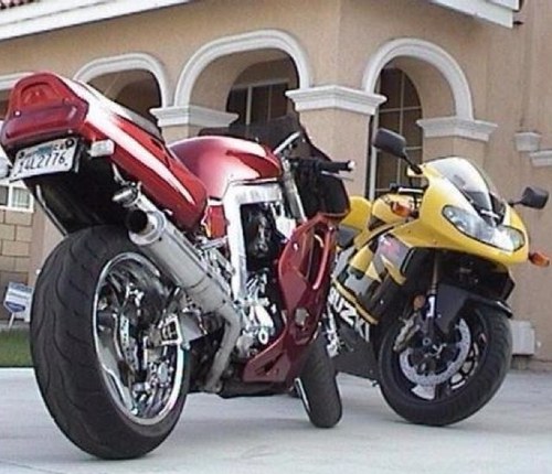 meanguyMIKE's profile picture. This is a twitter account. A place for me to share funny experiences. Dont be a asshole and judge me by what you read. Judge me by how i am face to face.