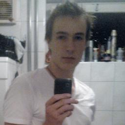Rik Tromp, 16 jaar, hardinxveld, sportief, druk met opleiding, zaterdag vaak in Gorinchem.